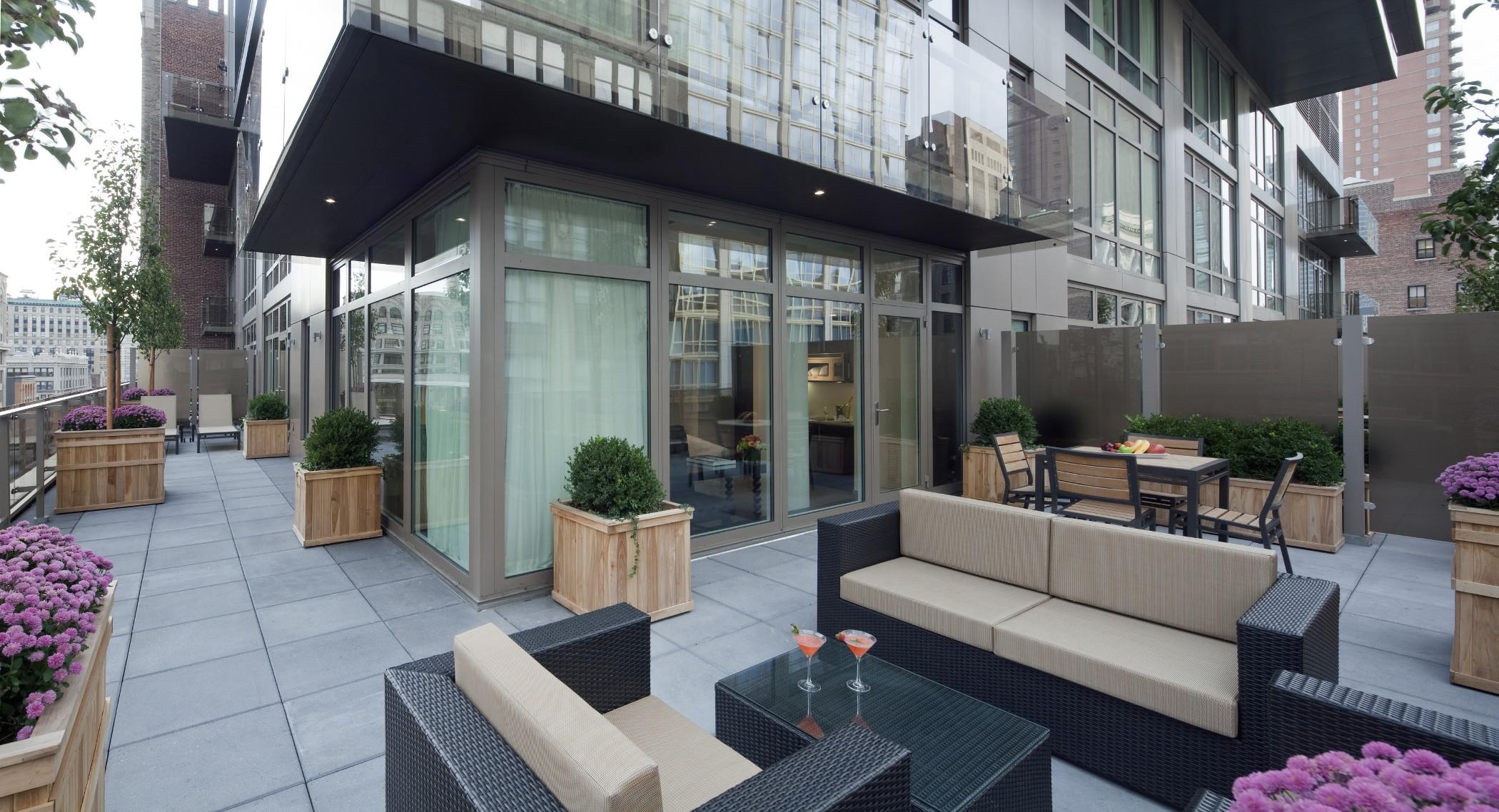 Hotel Royalton Park Avenue New York Exterior foto The outdoor terrace