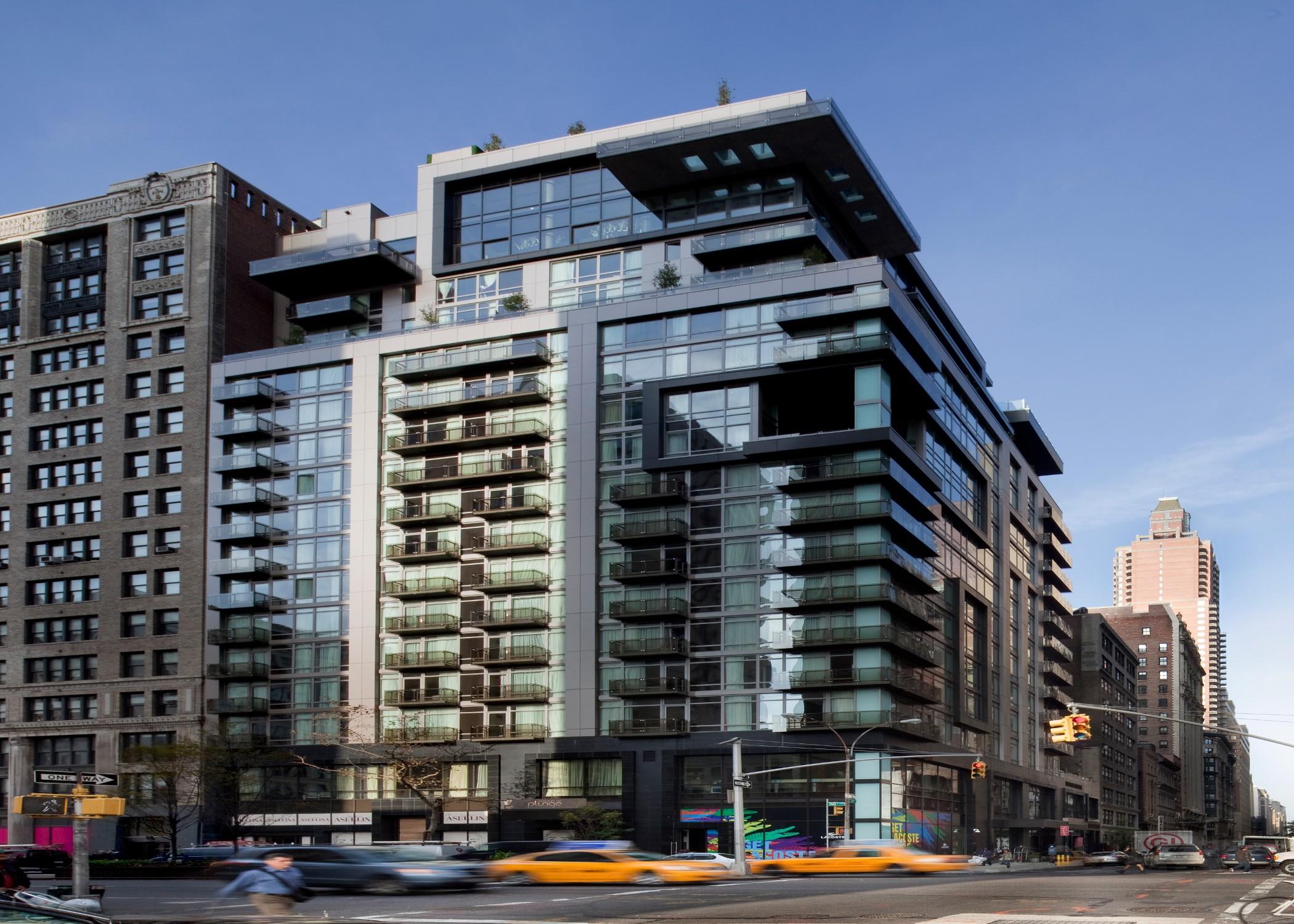Hotel Royalton Park Avenue New York Exterior foto The building in 2013