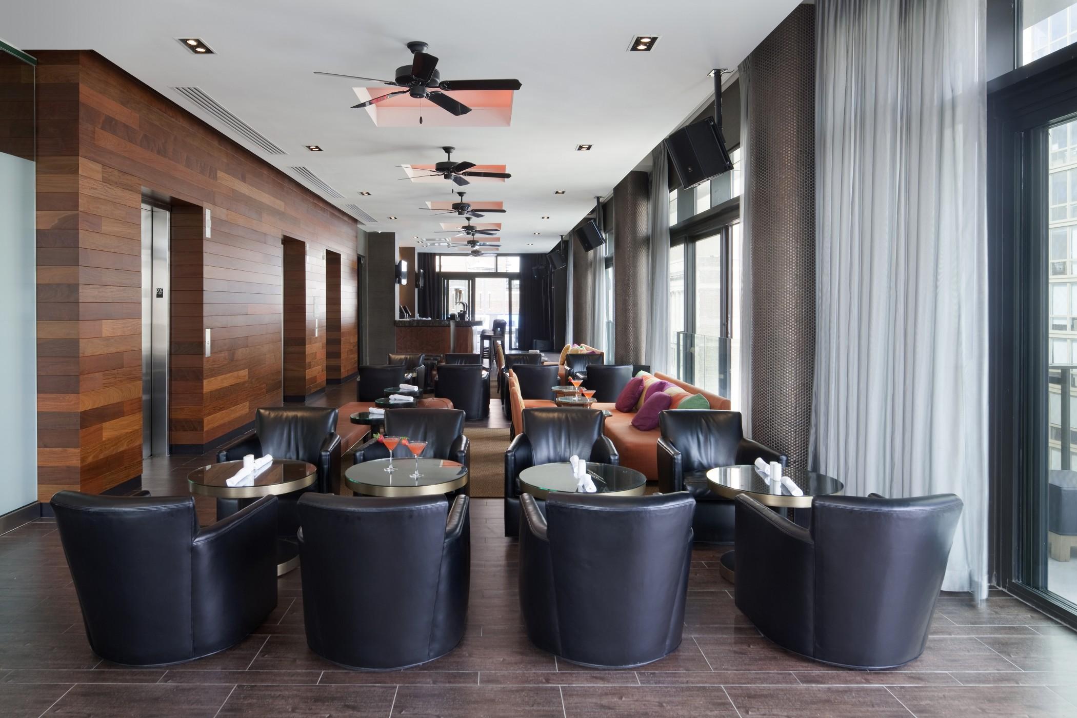 Hotel Royalton Park Avenue New York Exterior foto The lounge at the airport